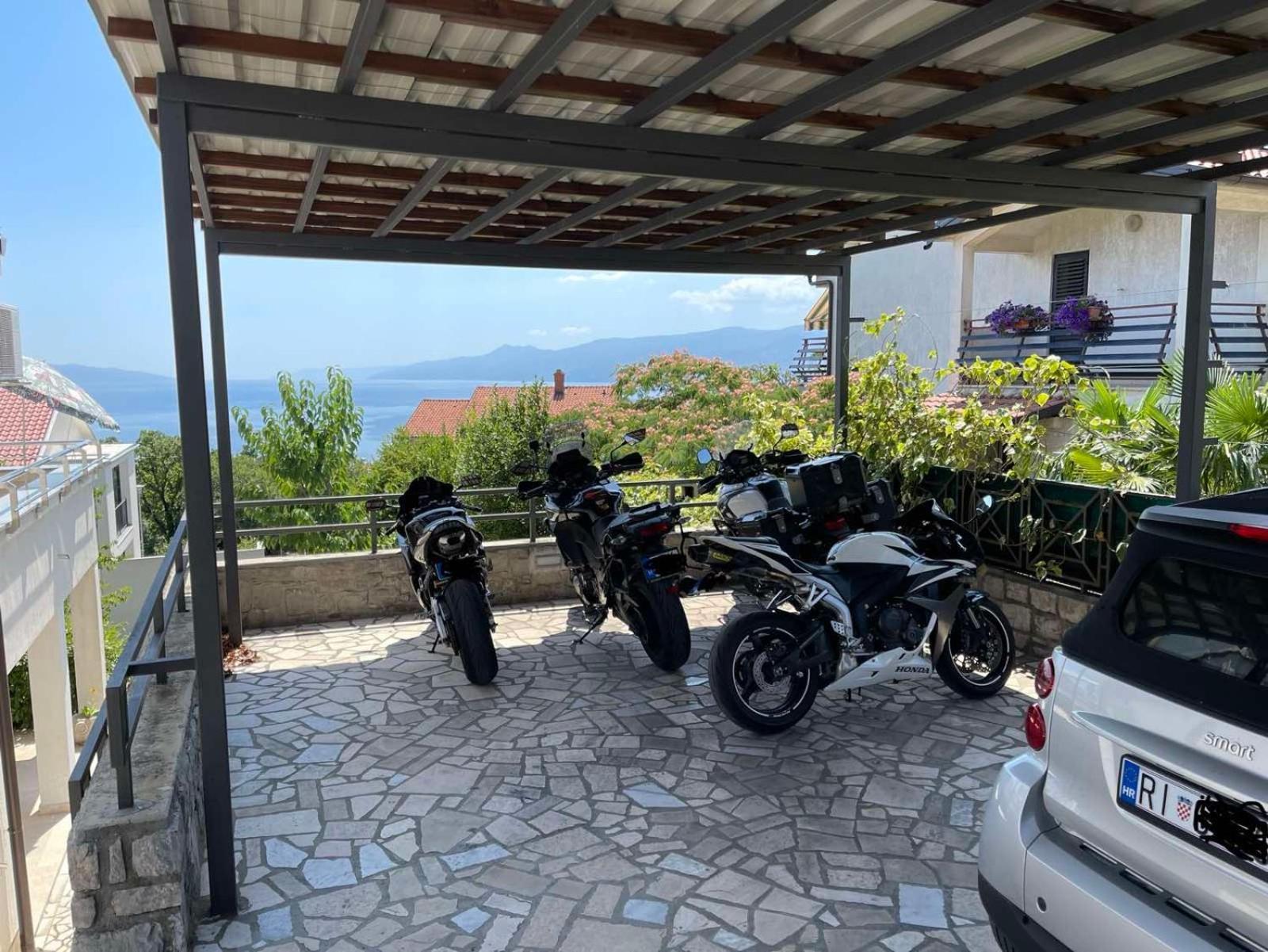Deluxe Apartment Dora With A Private Parking, Terrace And See View Rijeka Exterior foto